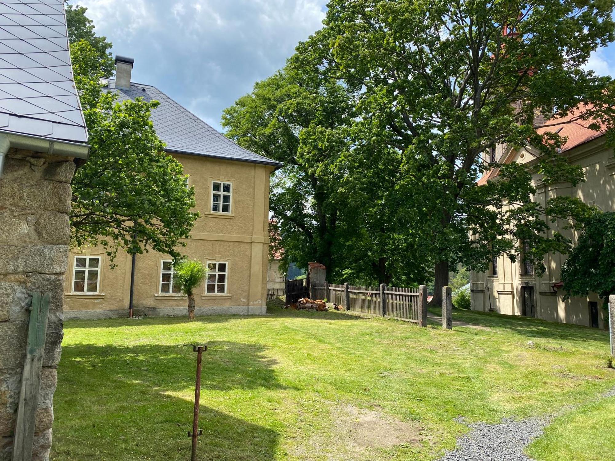 Aparthotel Na Nebi 187 Bečov nad Teplou Exterior foto